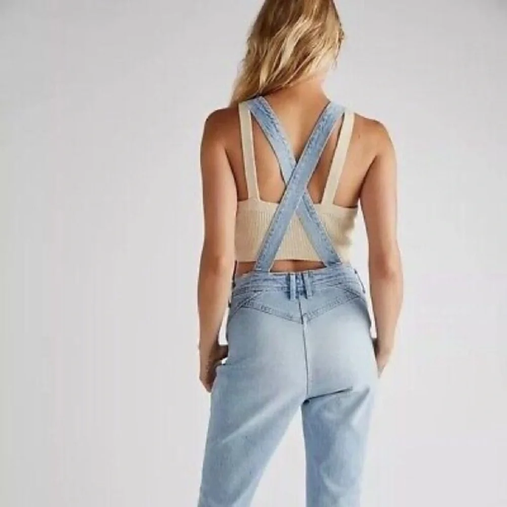 Free People We The Free Camilla‎ Overall Slim Bootcut Fit Light Wash Size Small